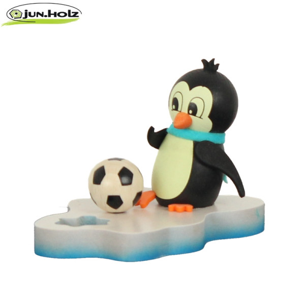 Pinguin auf Eisscholle - Kick Off - jun.Holz Olbernhau